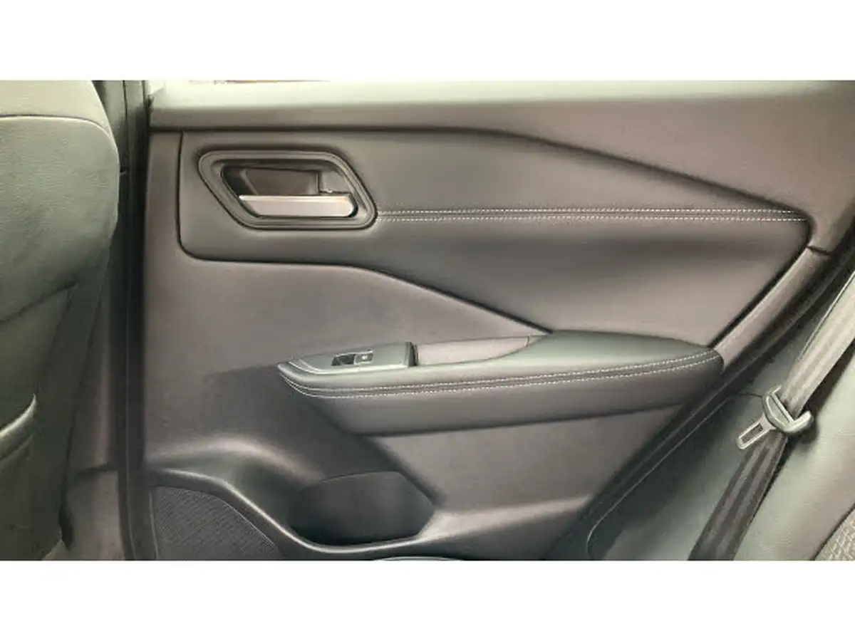 2024-nissan-qashqai-13-dig-t-n-connecta-140ps-mild-hybrid-big-23