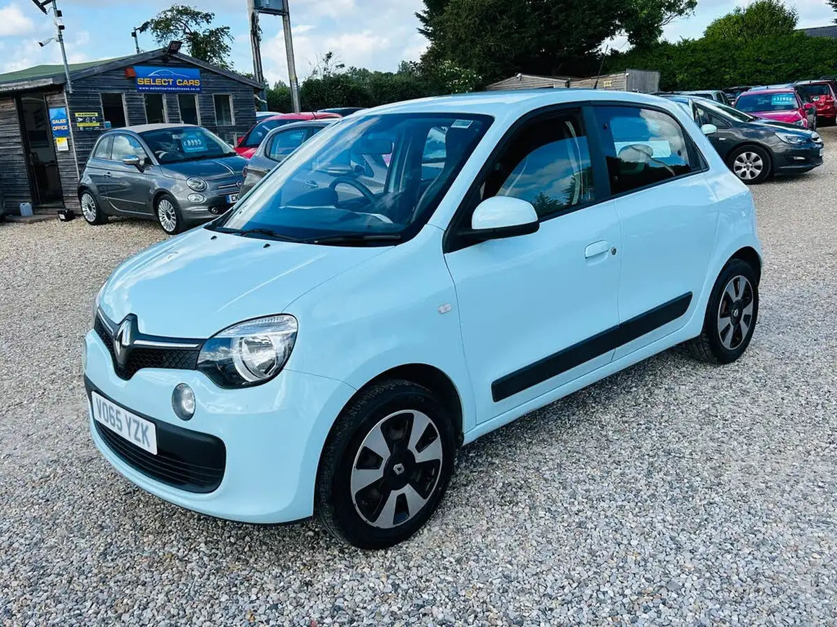 2015-renault-twingo-10-sce-play-big-3