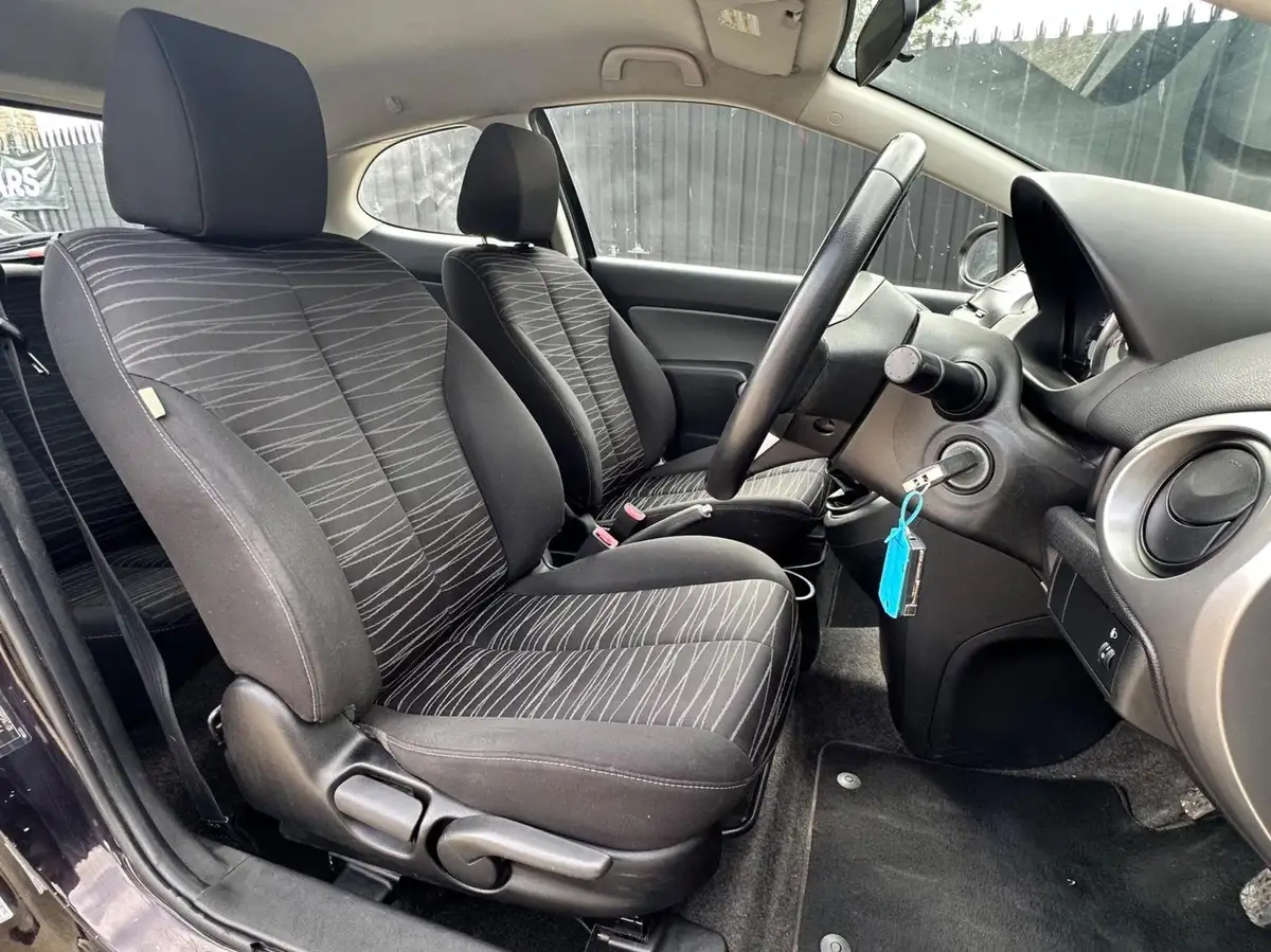 2009-mazda-mazda2-13-tamura-3d-big-10