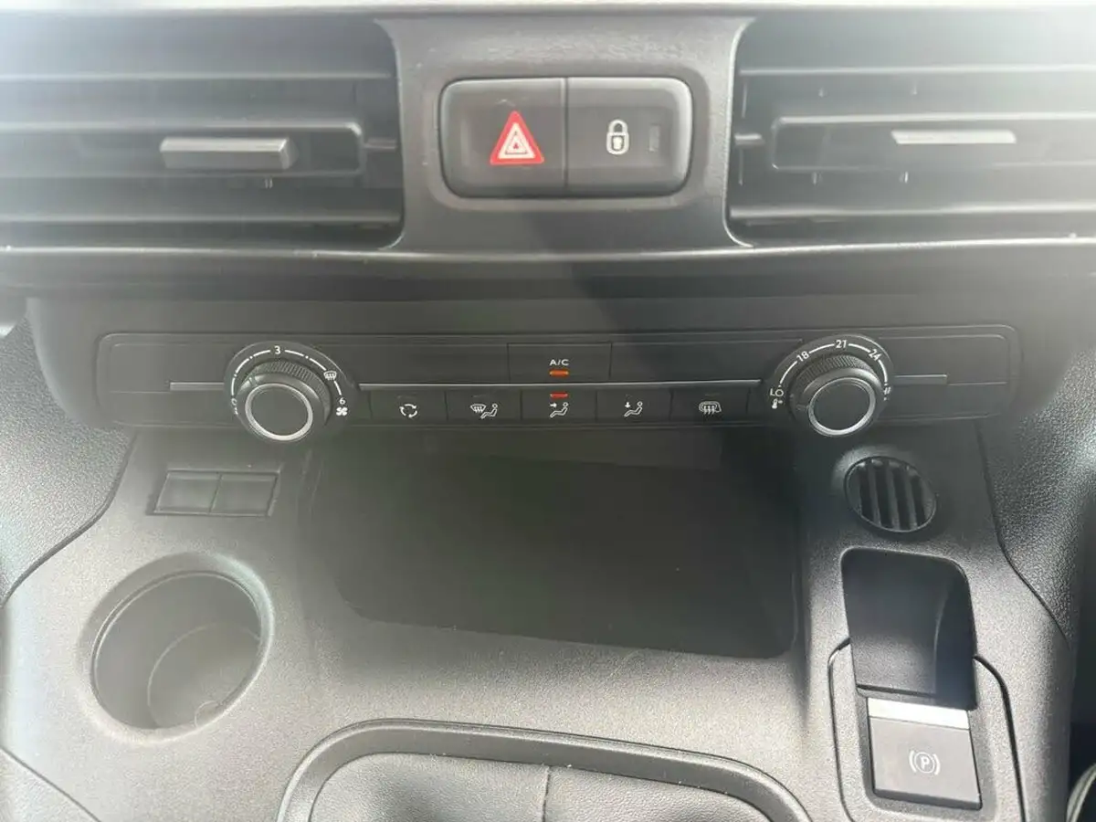 2024-citroen-berlingo-15-bluehdi-1000-enterprise-edition-100pseu6d-big-12