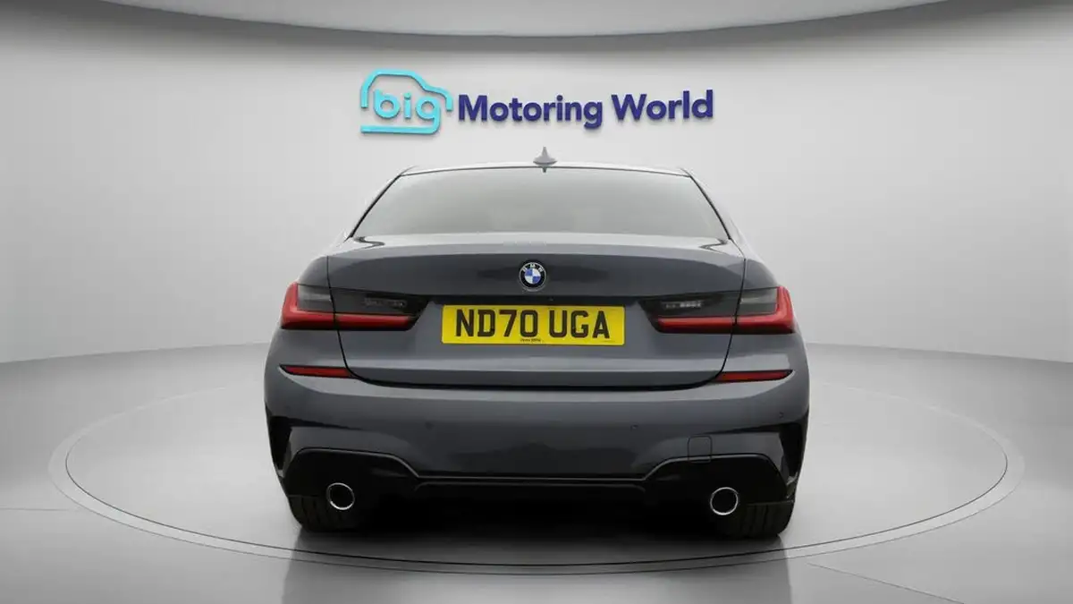2020-bmw-3-series-20-330e-m-sport-saloon-4d-big-6