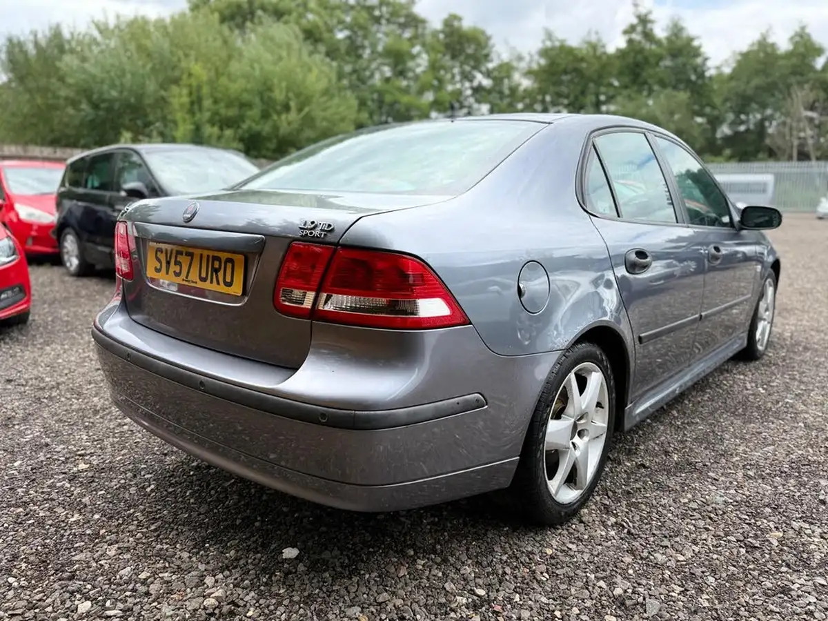 2007-saab-9-3-19td-vector-sport-150ps-saloon-4d-auto-big-4