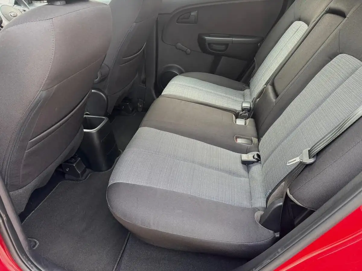 2014-kia-venga-14-1-big-24