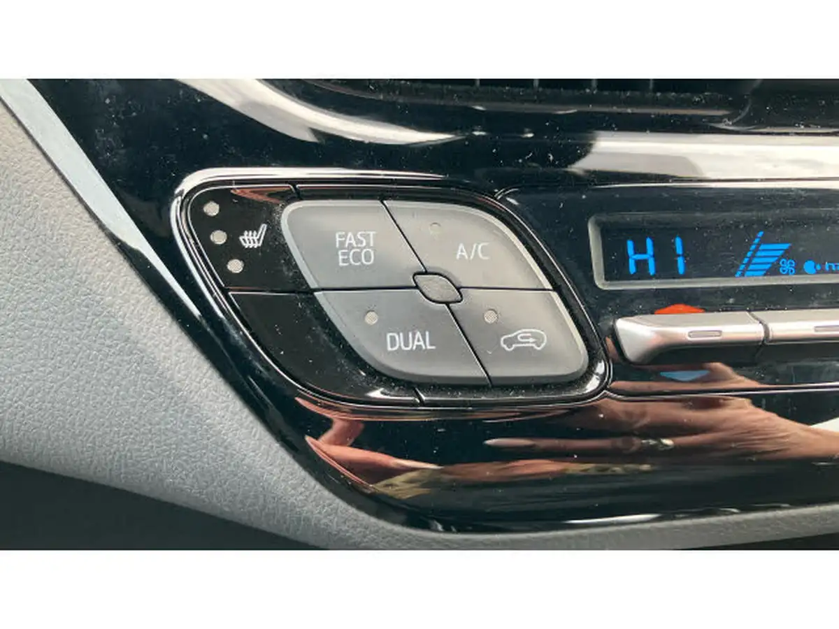 2020-toyota-c-hr-18-vvt-i-dynamic-big-32