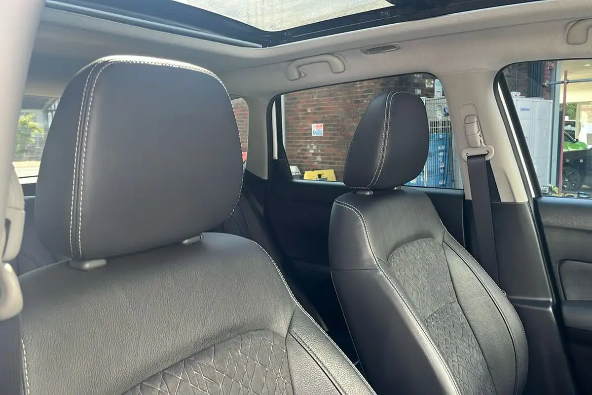 2023-suzuki-vitara-15-sz5-big-29