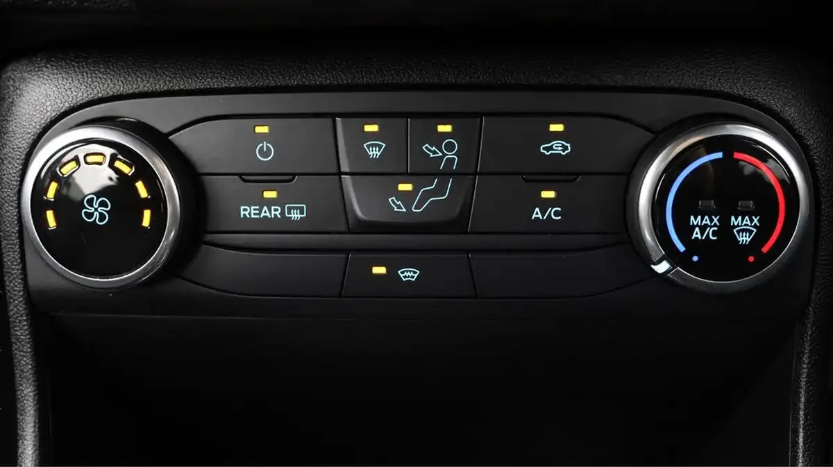 2019-ford-fiesta-10t-st-line-140ps-ss-5d-big-12