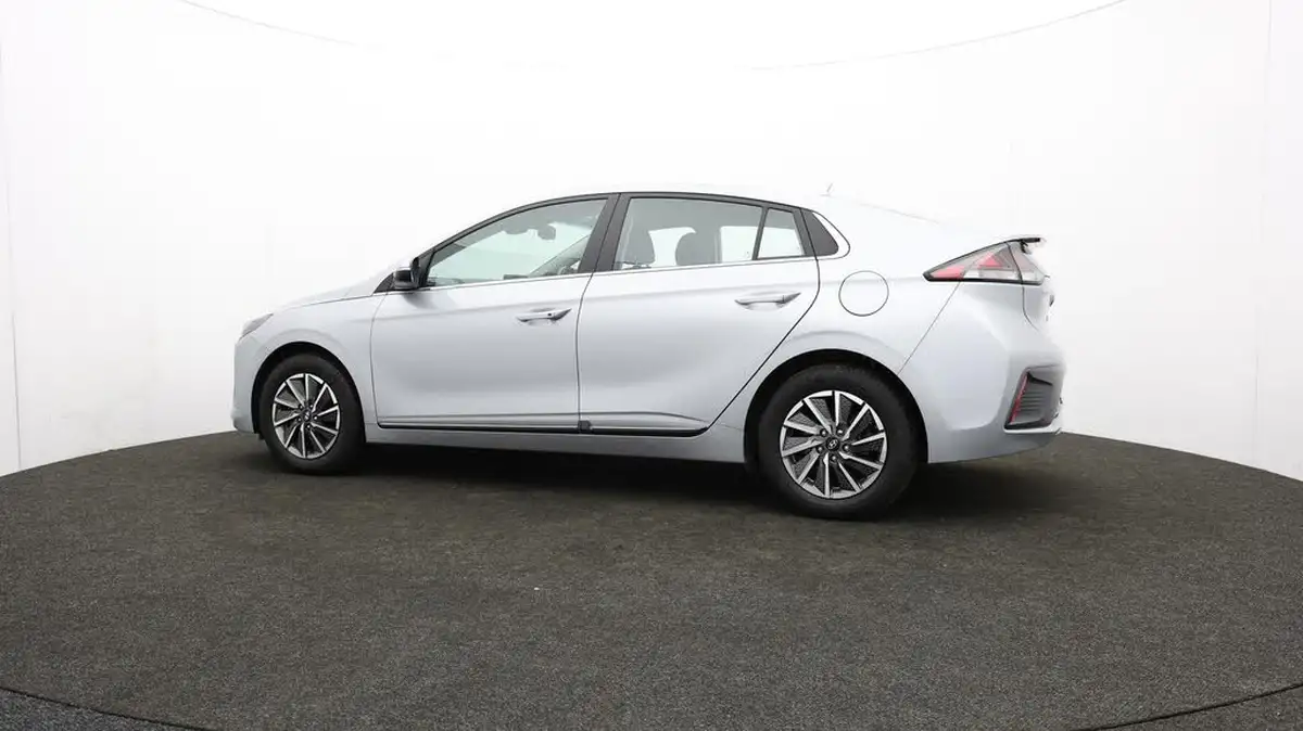 2022-hyundai-ioniq-e-premium-electric-big-67