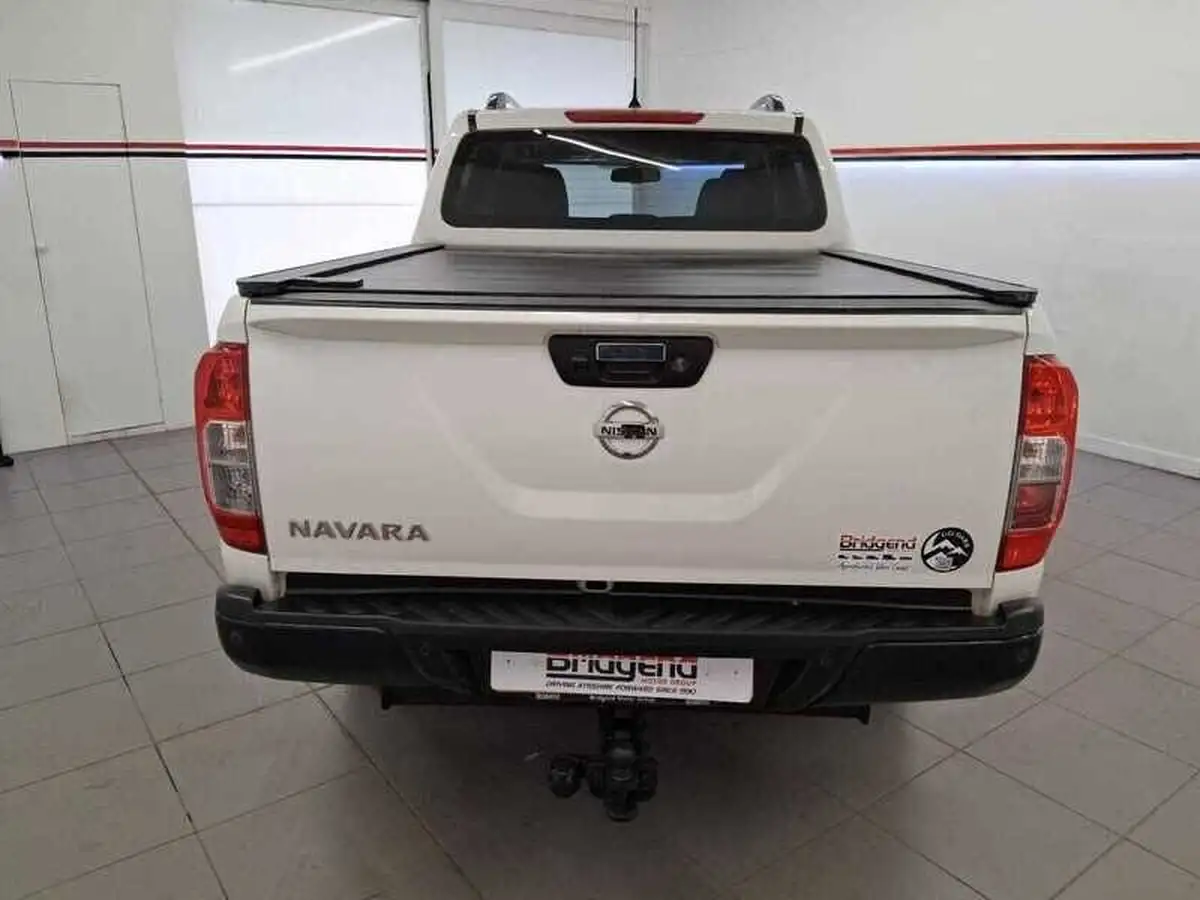 2019-nissan-navara-23dci-tt-n-guard-8-navileathersunroof-auto-big-4