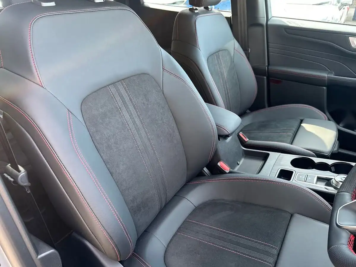 2025-ford-kuga-25t-st-line-243ps-phev-big-11