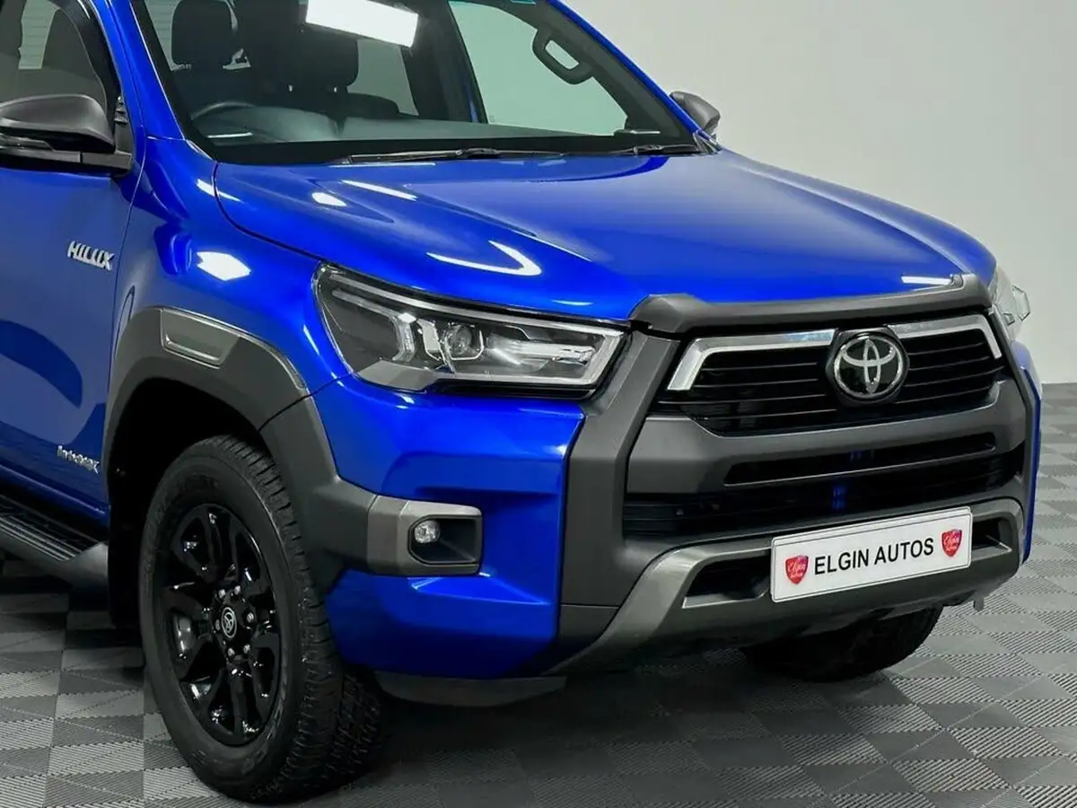 2021-toyota-hi-lux-28d-4d-invincible-x-at35-204hpeu6dt-e-big-16