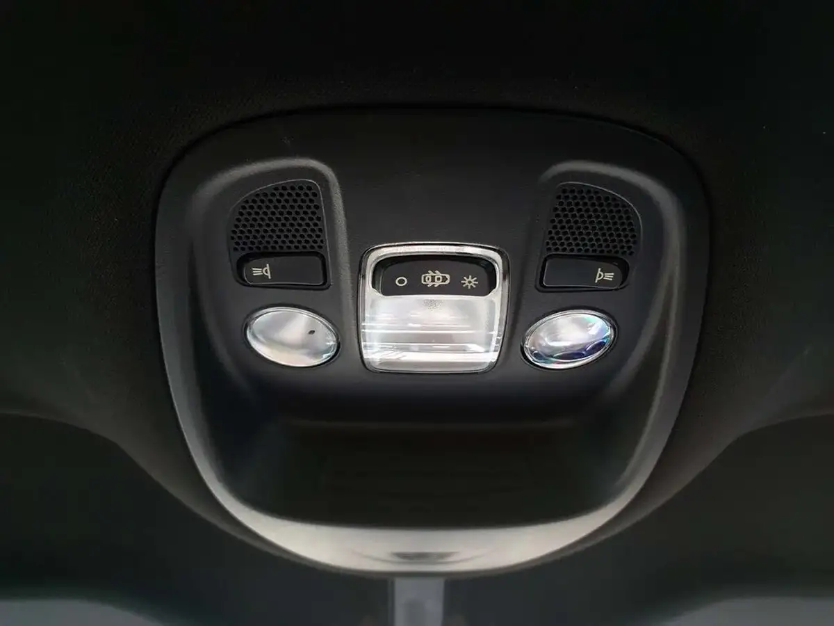 2015-citroen-ds4-16e-hdi-dstyle-nav-etg6-big-28