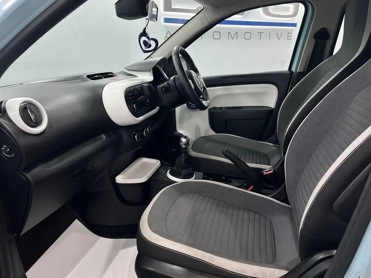 2015-renault-twingo-09-tce-dynamique-energy-ss-big-46