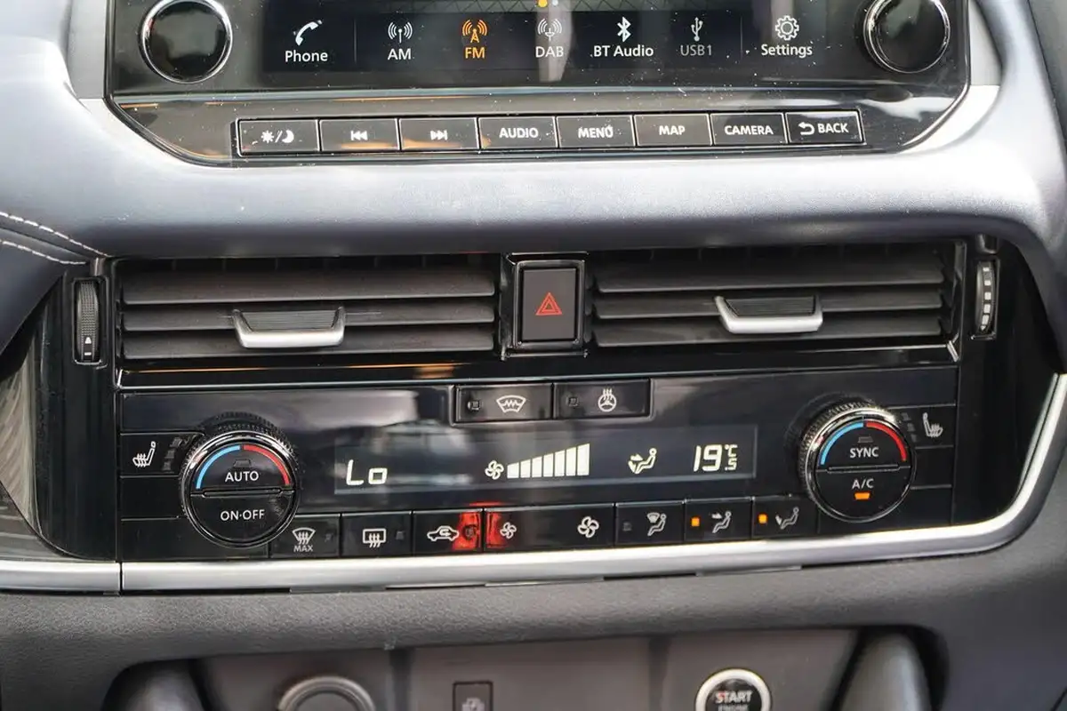 2022-nissan-qashqai-13-dig-t-tekna-140ps-mild-hybrid-big-49