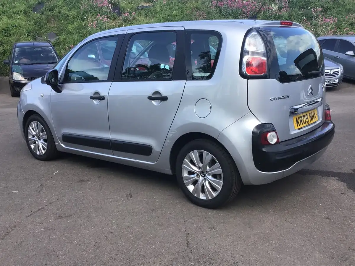 2009-citroen-c3-picasso-16hdi-vtr-big-4