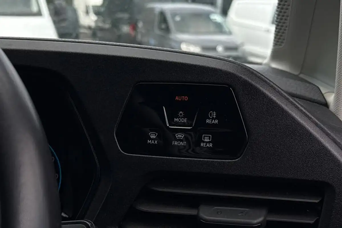 2024-volkswagen-caddy-big-35