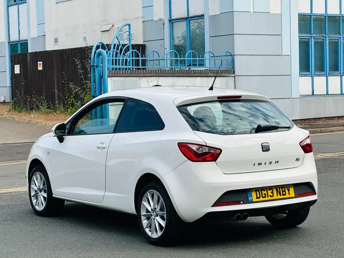 2013-seat-ibiza-20td-fr-143-cr-sportcoupe-hatchback-3d-big-10