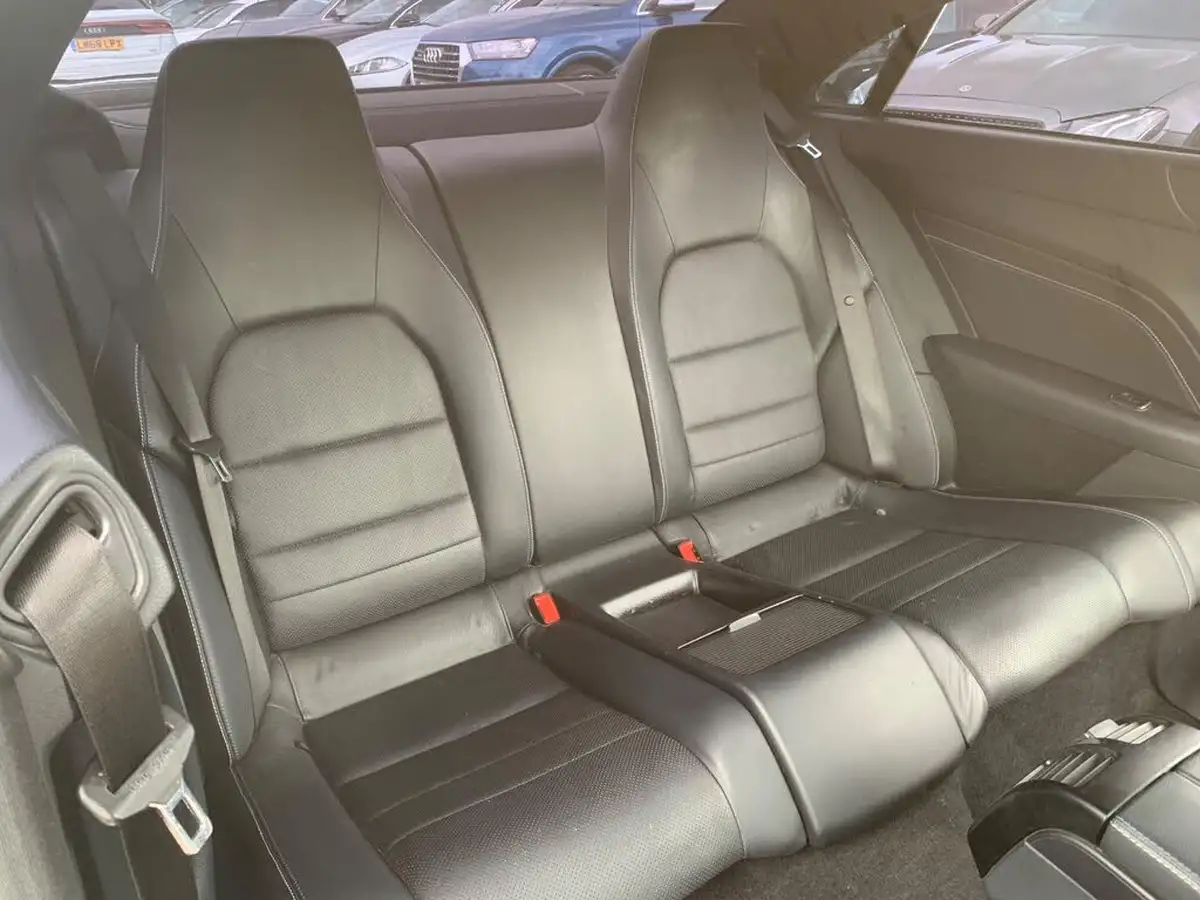 2016-mercedes-benz-e-class-21d-e220d-amg-line-edition-coupe-big-39