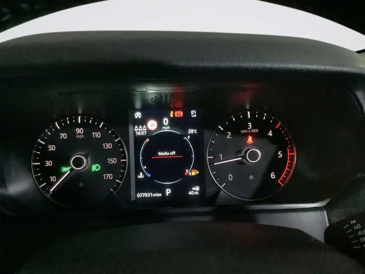 2019-land-rover-range-rover-velar-20-d180-s-big-17