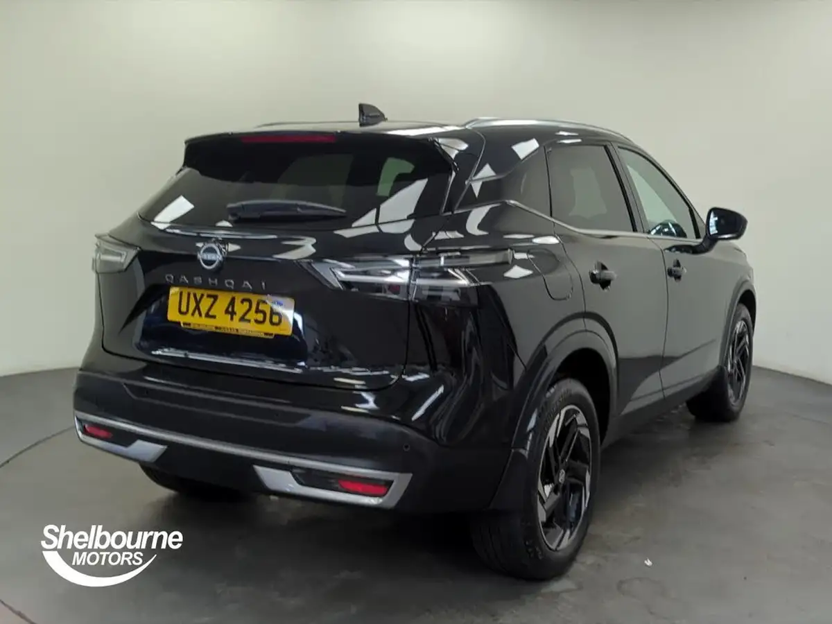 2025-nissan-qashqai-13-dig-t-n-connecta-158ps-mild-hybrid-glass-roof-pack-xtronic-big-11
