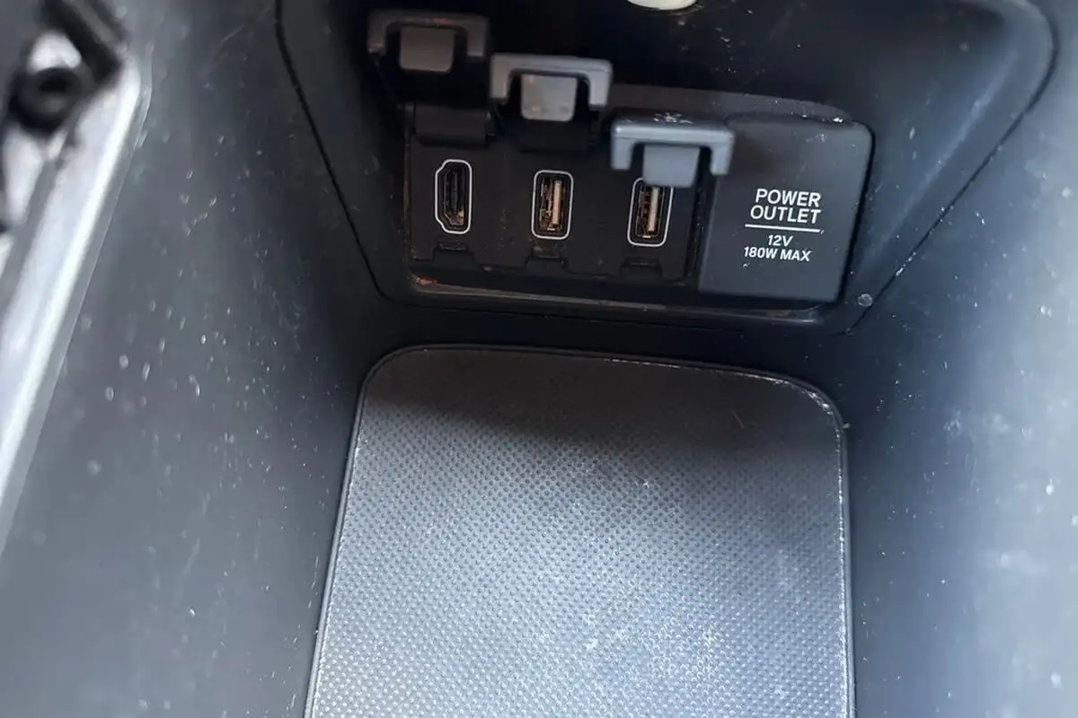 2019-honda-cr-v-15-vtec-turbo-se-193ps-4wd-cvt-big-29