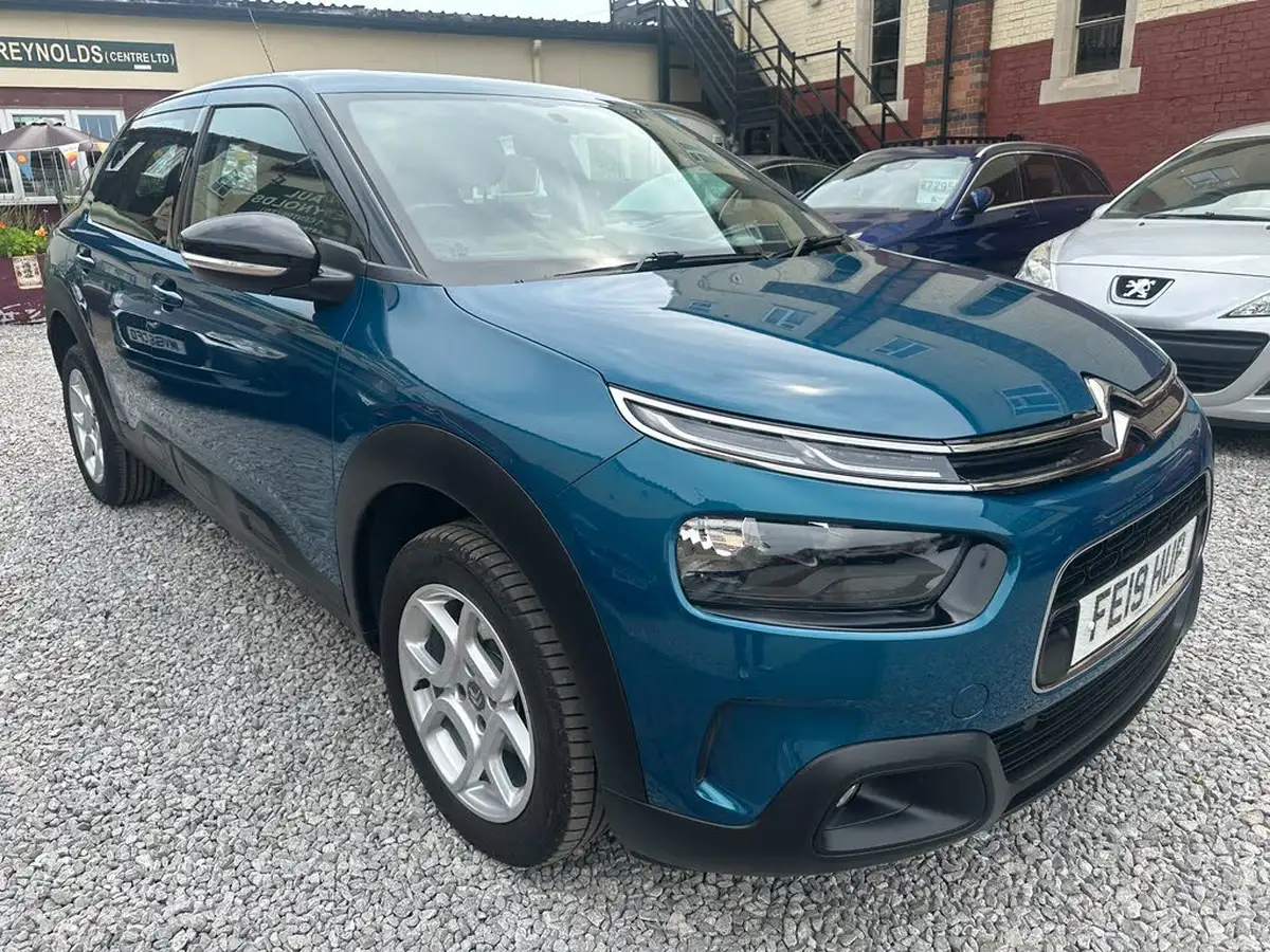 2019-citroen-c4-cactus-12-puretech-feel-110ps-big-0