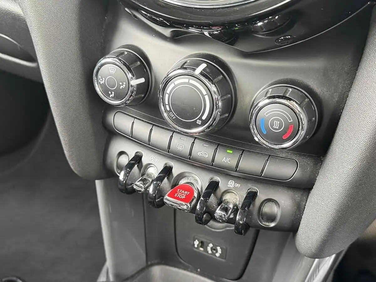 2016-mini-cooper-15td-one-d-3d-big-27