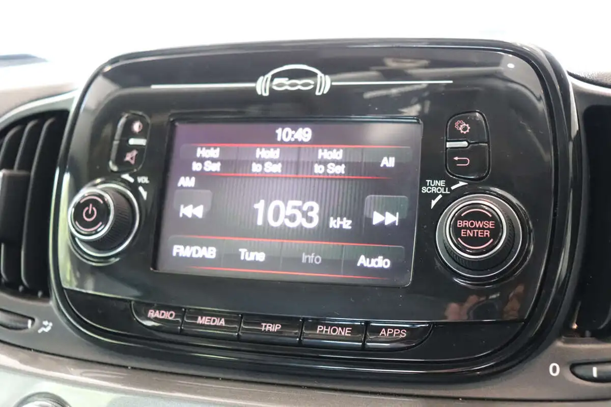 2019-fiat-500-12-lounge-ss-big-36
