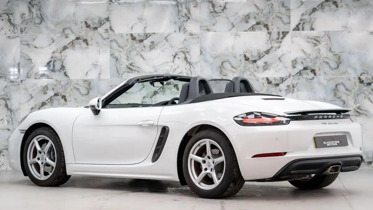 2024-porsche-boxster-718-20-boxster-big-7
