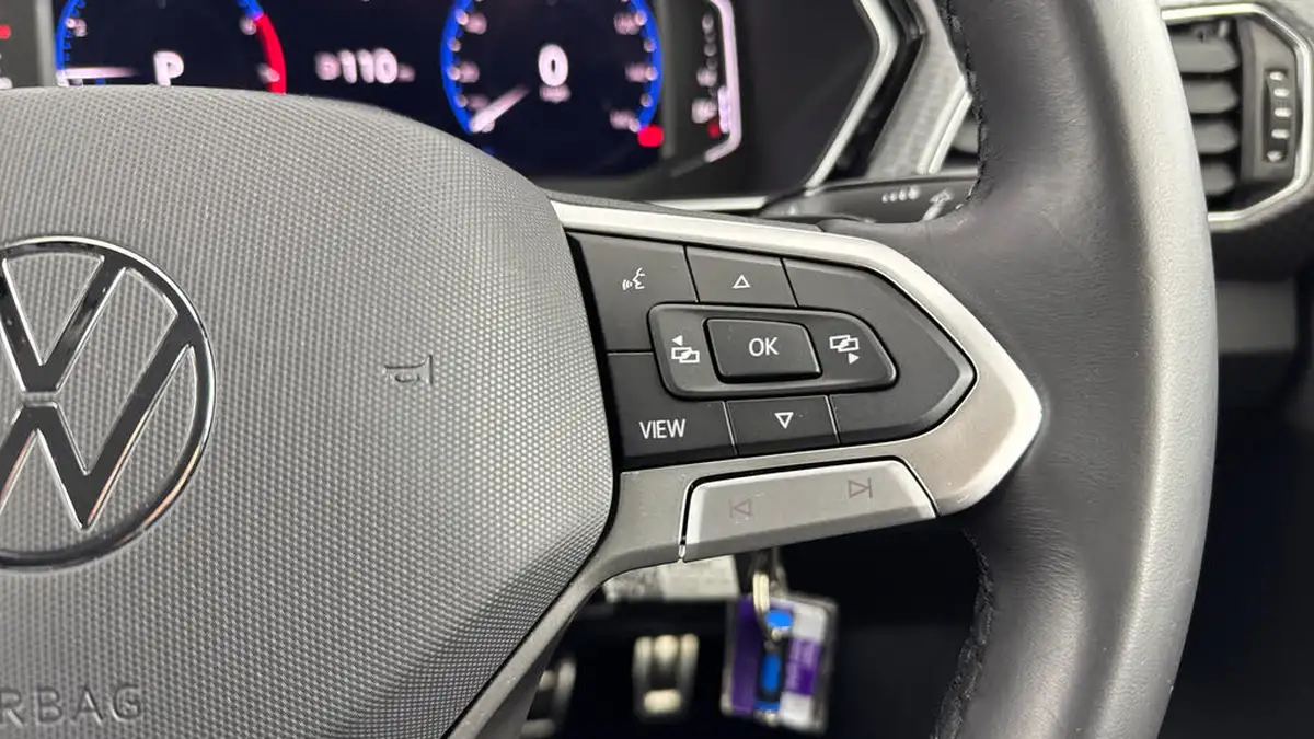 2023-volkswagen-t-cross-10-tsi-r-line-dsg-big-22