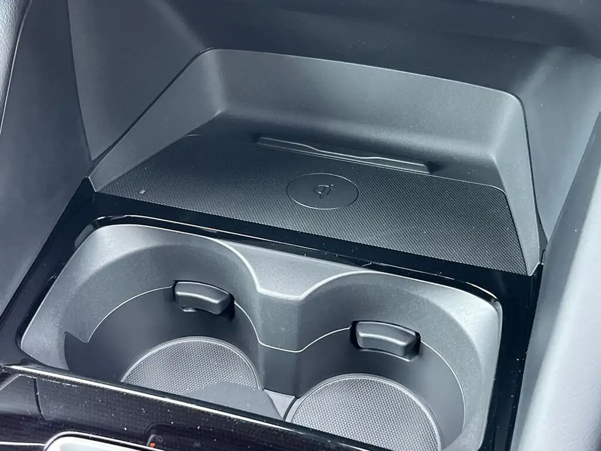 2025-mazda-mazda3-25-e-skyactiv-g-exclusive-line-big-19