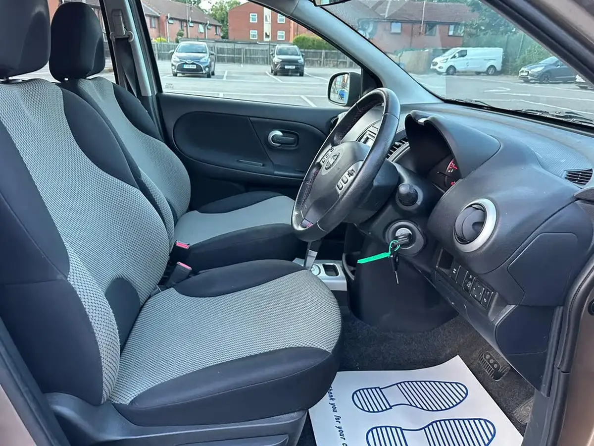 2011-nissan-note-16-n-tec-auto-big-11