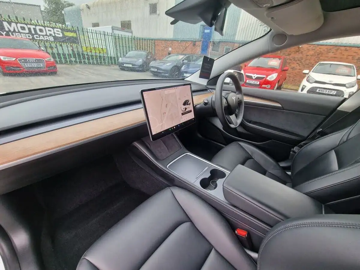 2021-tesla-model-3-e-long-range-awd-big-56