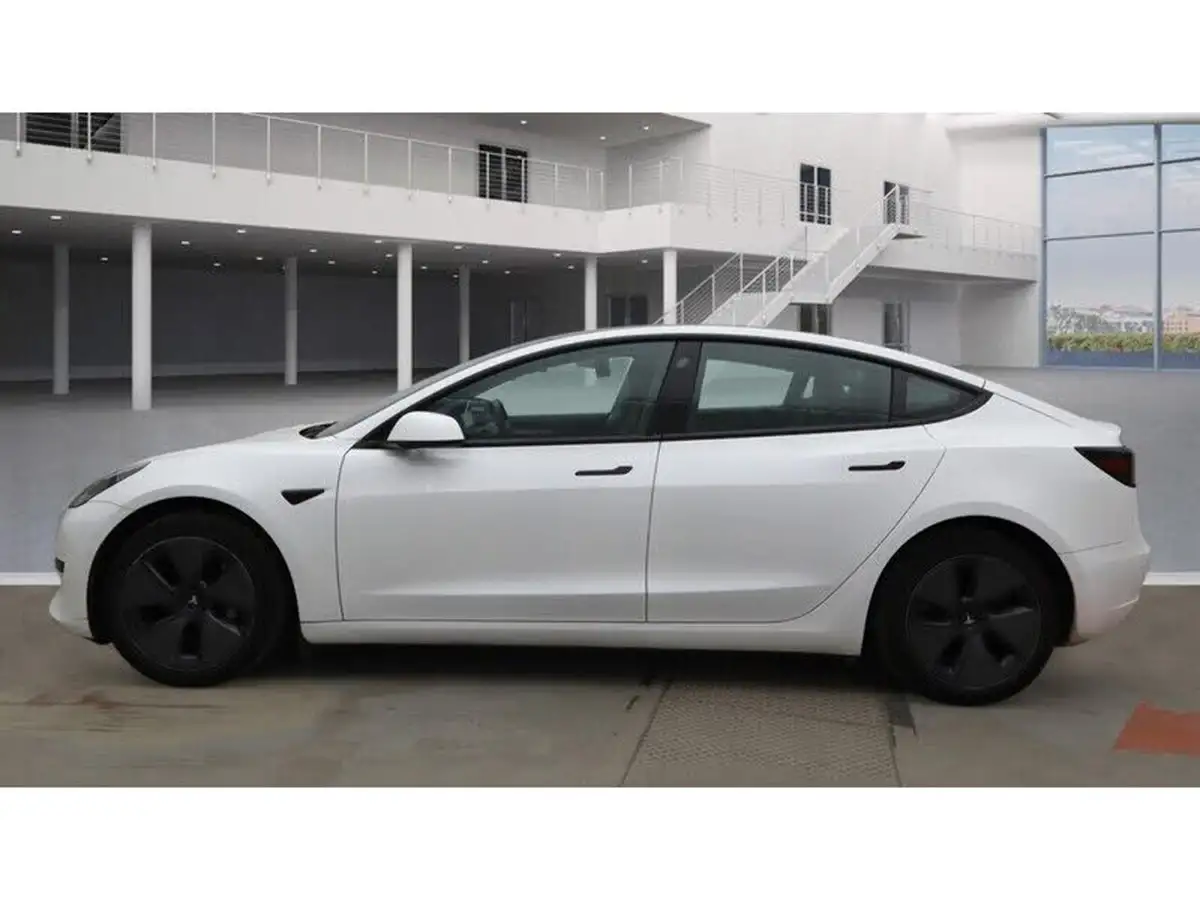2021-tesla-model-3-e-standard-plus-big-11