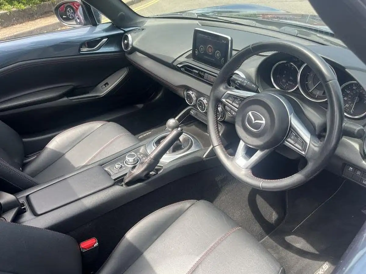 2018-mazda-mx-5-20-sport-rf-big-9