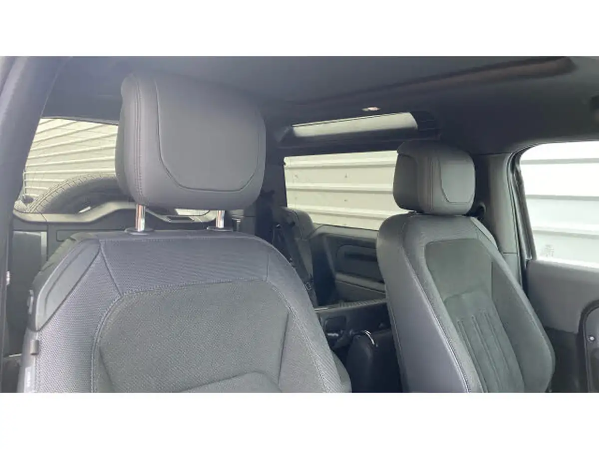 2022-land-rover-90-defender-50-p525-v8-big-38