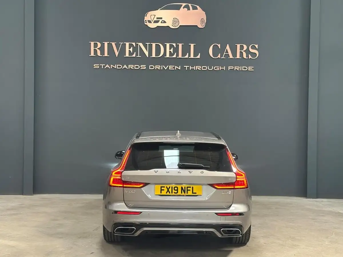 2019-volvo-v60-20td-d3-r-design-big-7