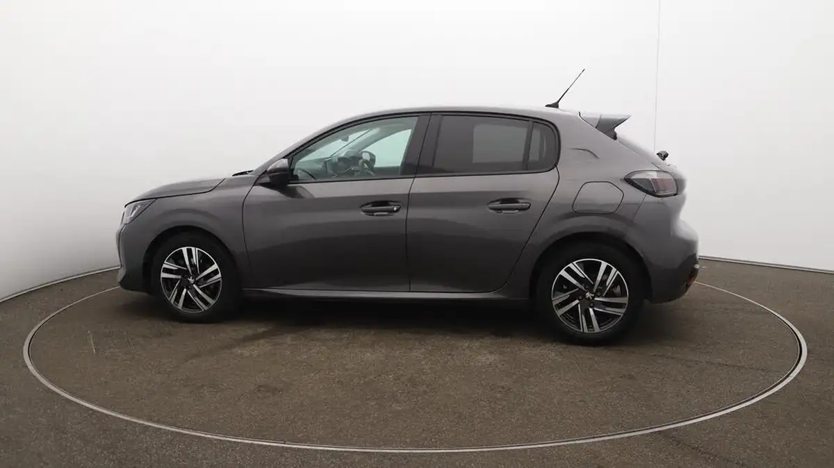 2023-peugeot-208-12-puretech-allure-premium-130ps-eat8-big-55
