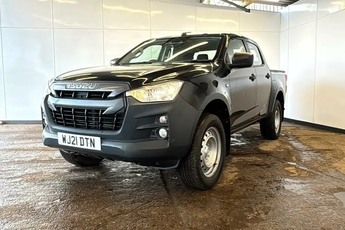 2021-isuzu-d-max-19td-utility-4x4-double-pickup-big-2