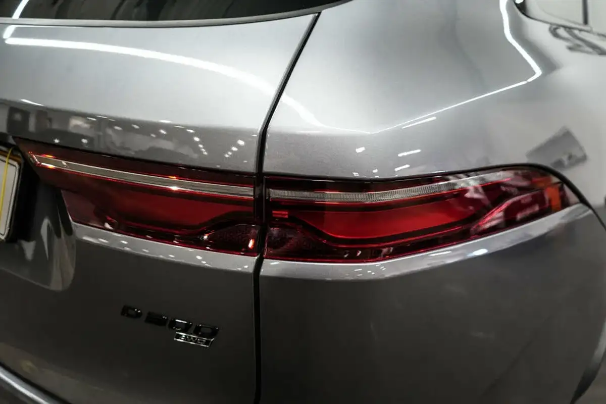 2021-jaguar-f-pace-30-d300-r-dynamic-se-mhev-big-8