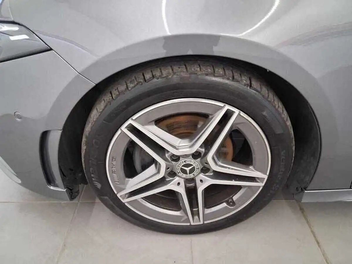 2019-mercedes-benz-a-class-13-a200-amg-line-executive-hatchback-5d-big-6