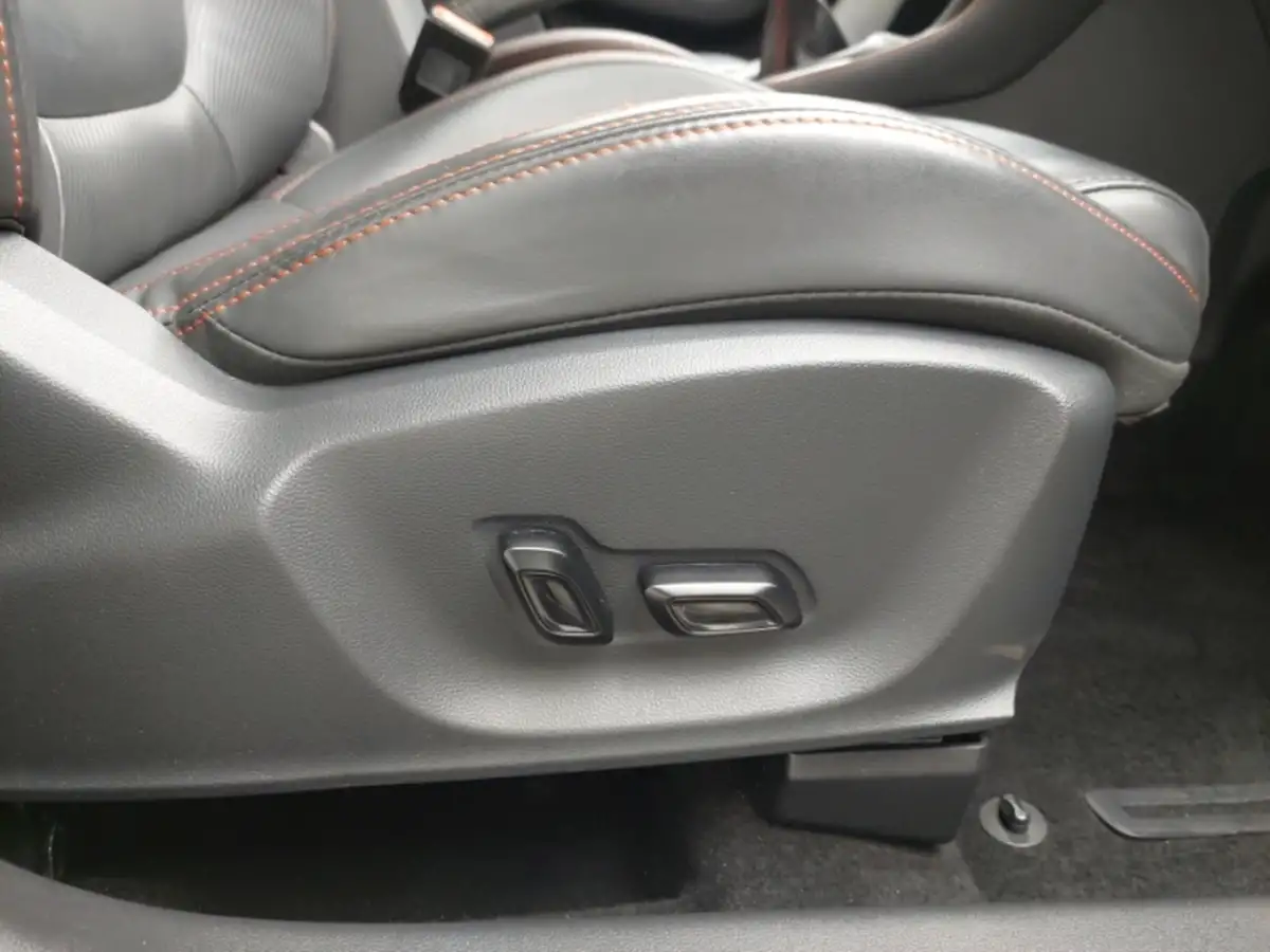 2024-suzuki-swift-12-motion-cvt-big-12