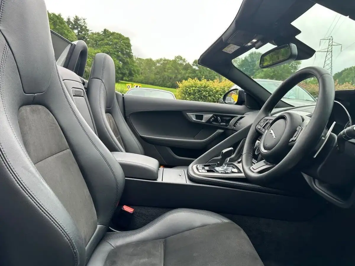 2016-jaguar-f-type-30-v6-sc-convertible-auto-big-9