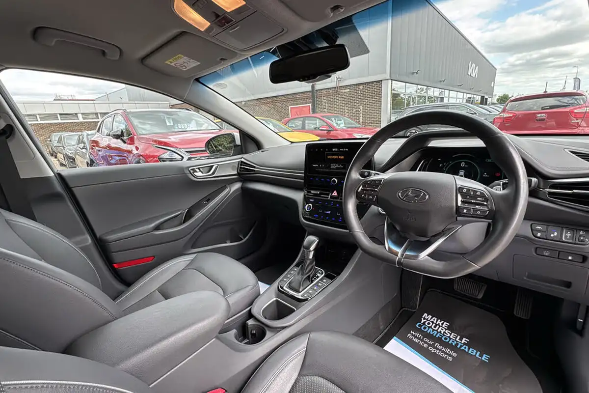 2020-hyundai-ioniq-16-gdi-premium-se-hybrid-big-8