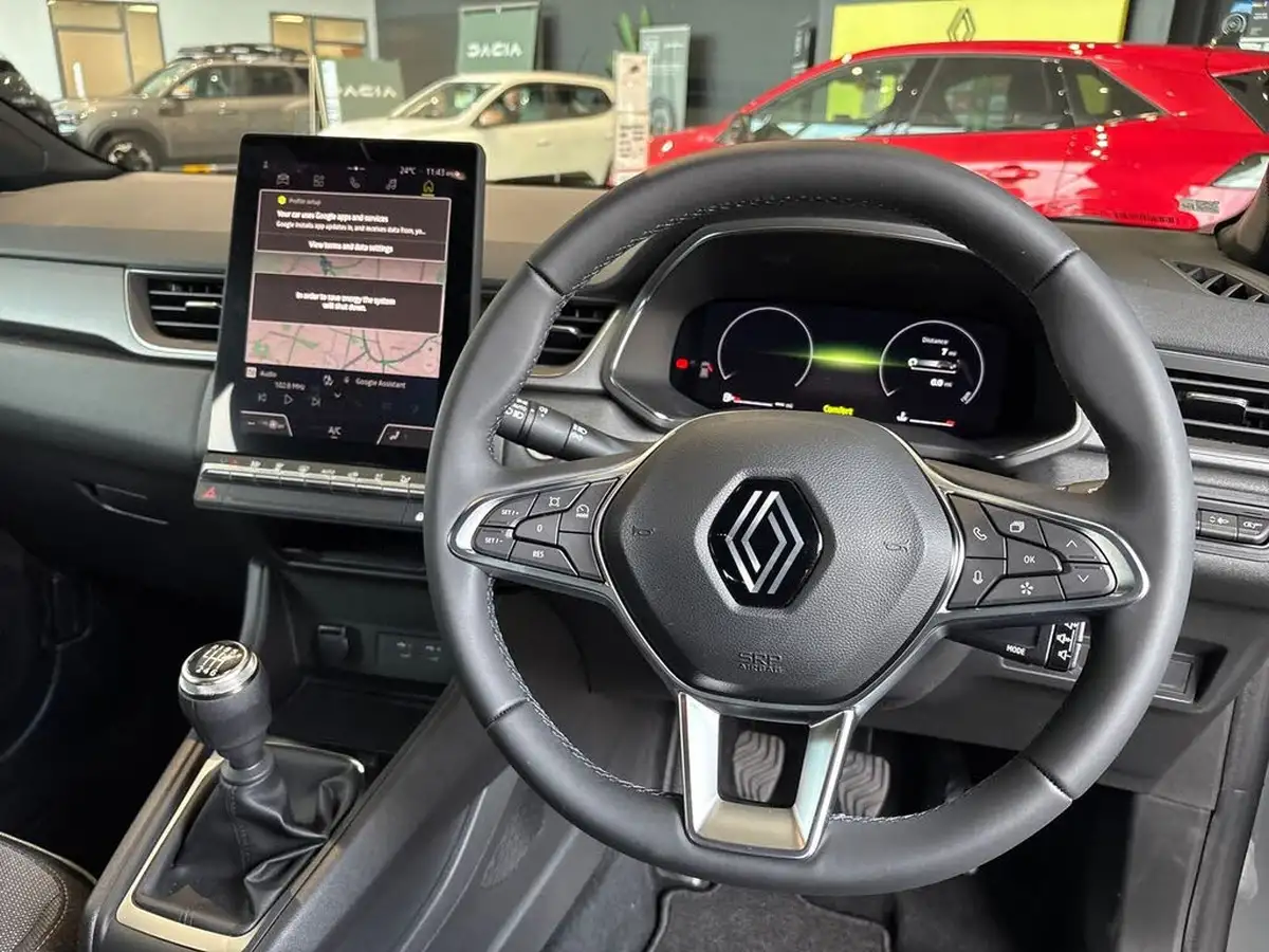 2025-renault-captur-10-tce-techno-big-20