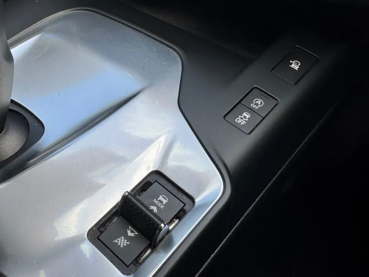 2018-jaguar-e-pace-20-i4-249ps-ss-big-24