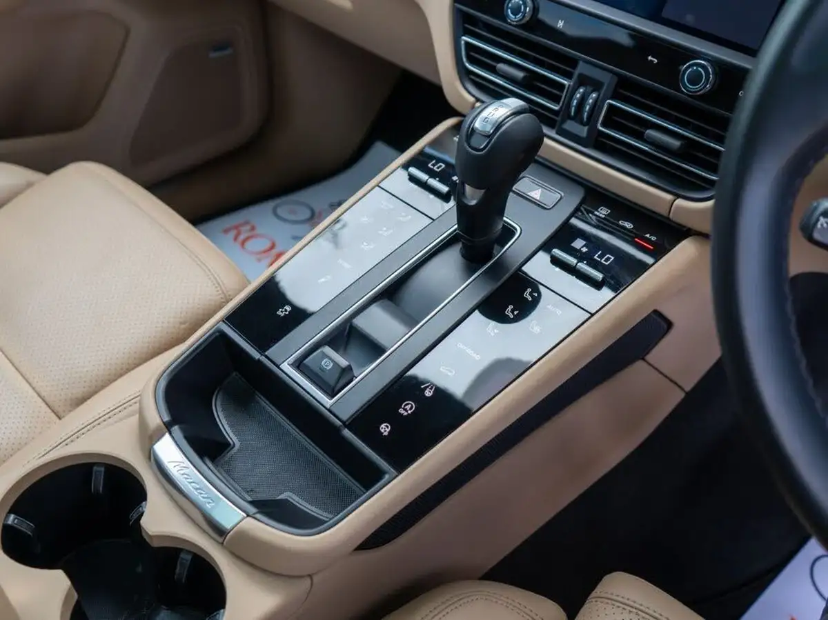 2022-porsche-macan-29-v6-s-big-34