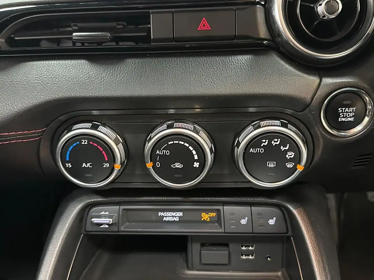 2018-mazda-mx-5-15-sport-nav-rf-big-52