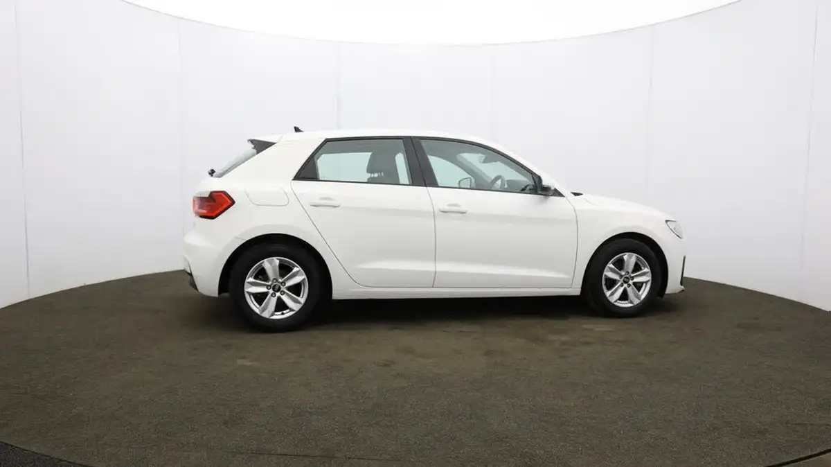 2021-audi-a1-10-30-tfsi-technik-110ps-big-47
