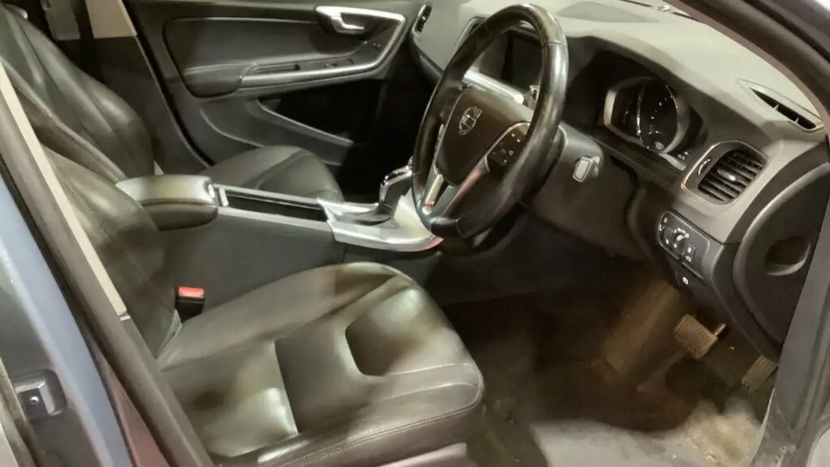 2018-volvo-s60-20-t4-se-lux-geartronic-big-6