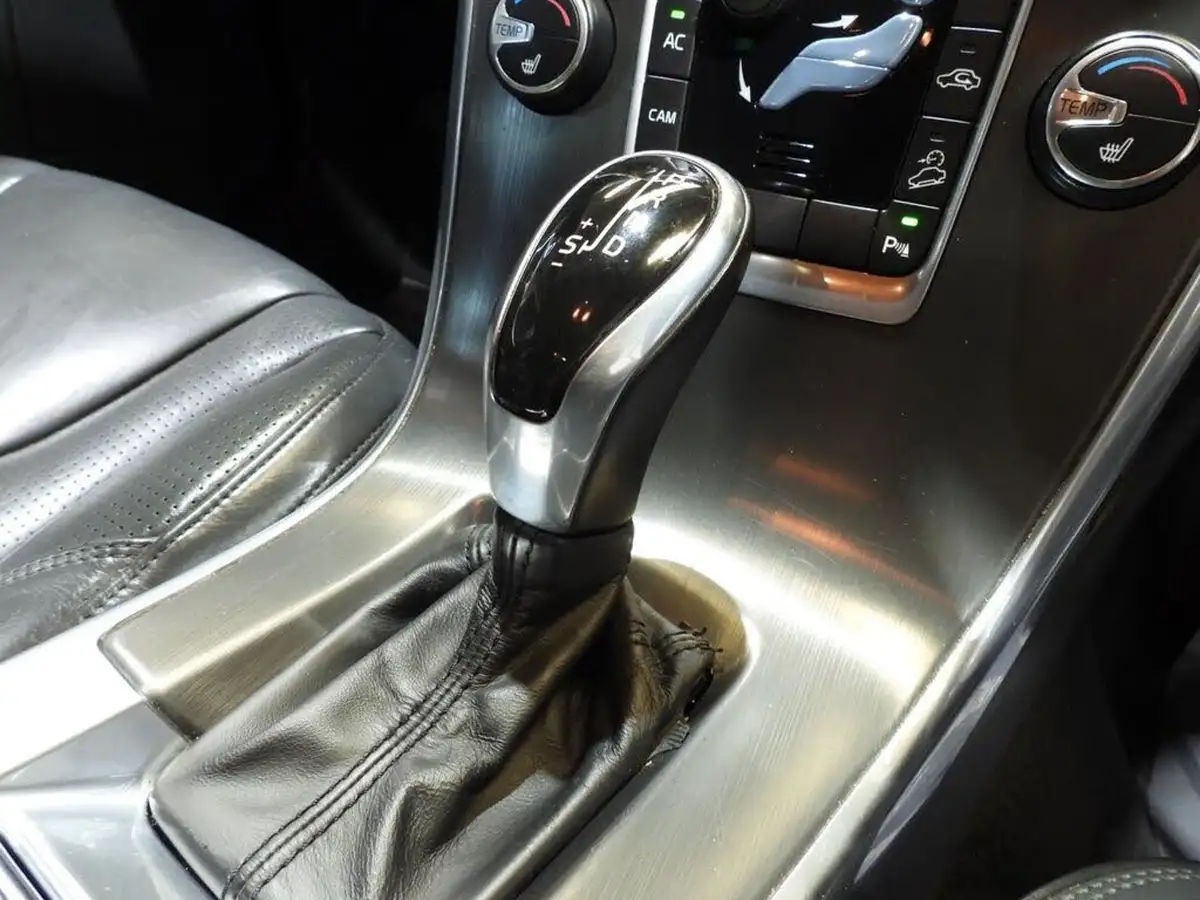 2014-volvo-xc60-24td-d4-se-lux-181bhp-nav-geartronic-big-36